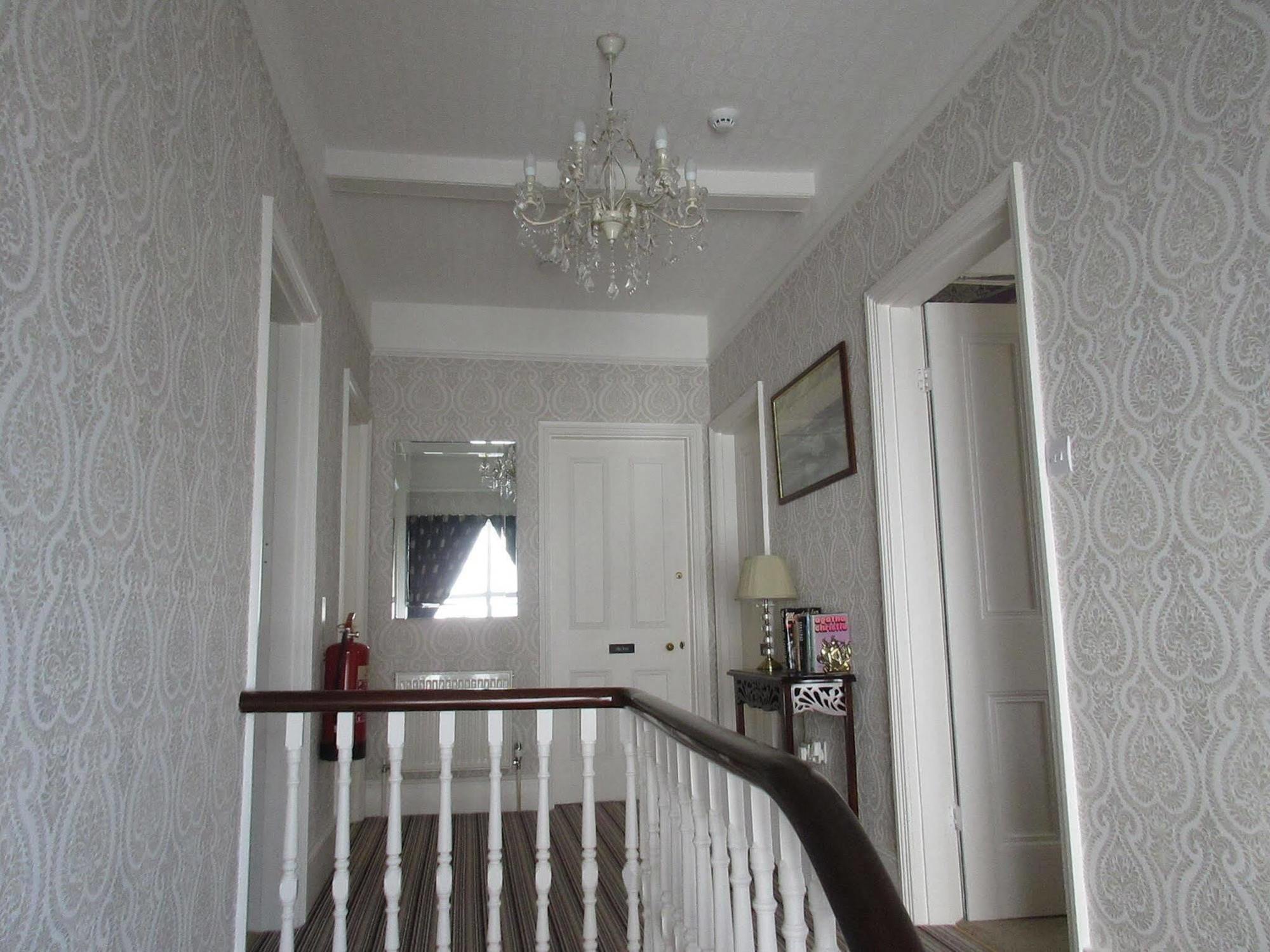 Number 97 Hotel Hastings Ngoại thất bức ảnh
